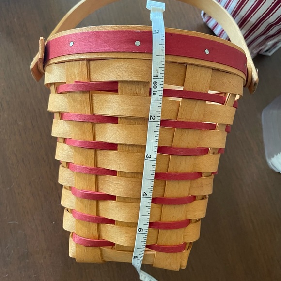 Vintage 1996 Longaberger Handwoven Basket In Excellent Condition - Picture 9 of 9